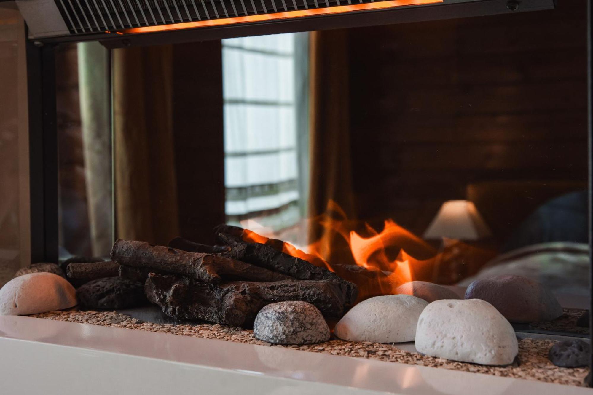 Maison D'Hote Les Notes Endormies Suite Le Refuge Walcourt Екстер'єр фото