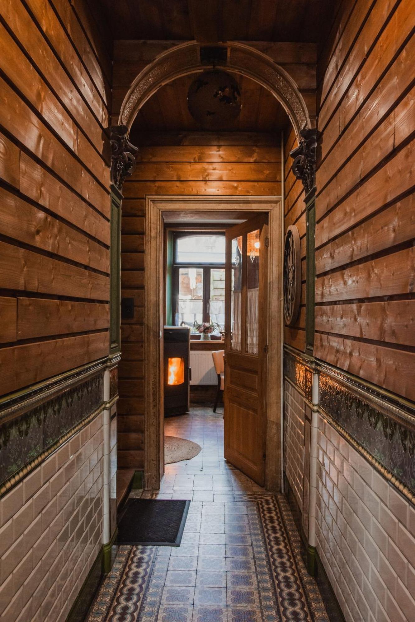 Maison D'Hote Les Notes Endormies Suite Le Refuge Walcourt Екстер'єр фото