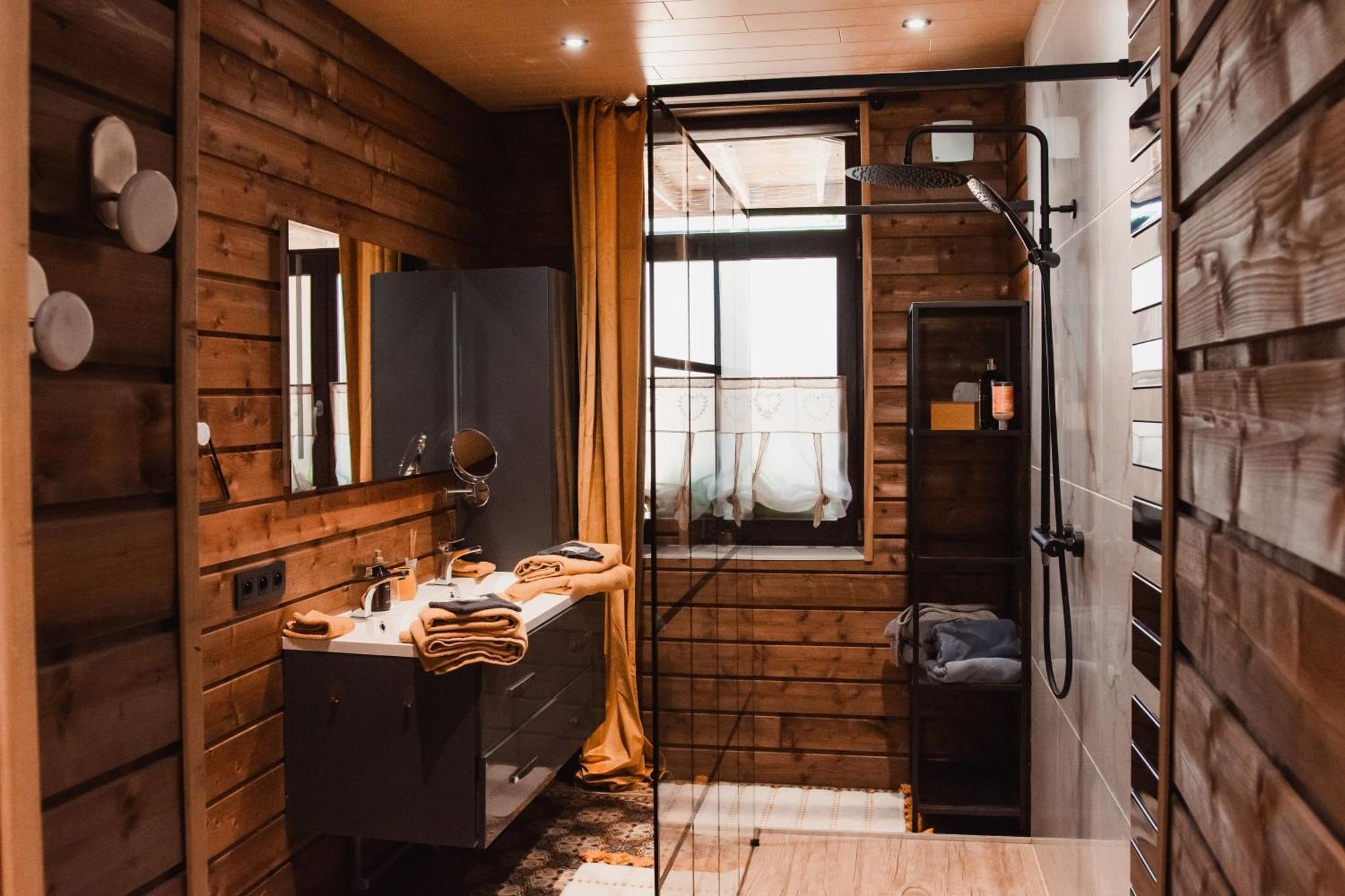 Maison D'Hote Les Notes Endormies Suite Le Refuge Walcourt Екстер'єр фото